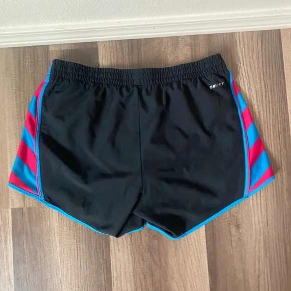 Nike Women's Black and Pink Athletic Shorts - Picture 4 of 12